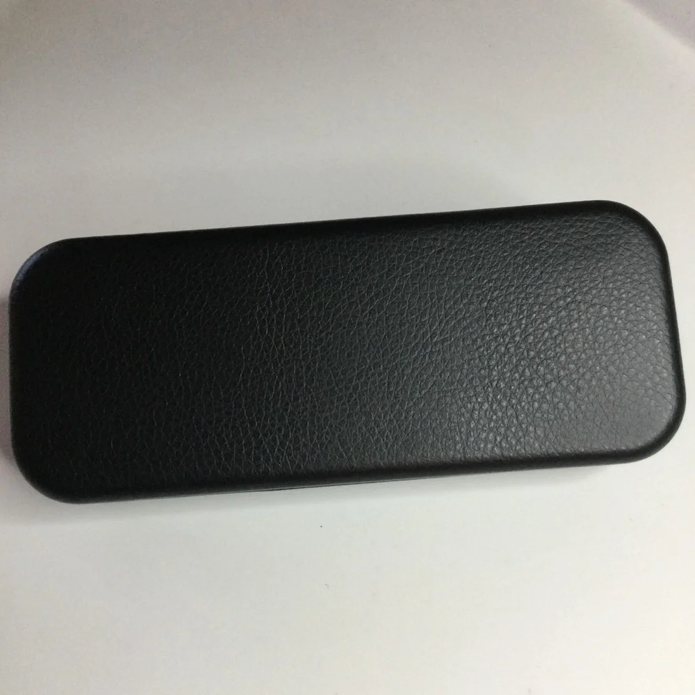 ALEXANDER MCQUEEN BLACK SUNGLASSES CASE NEW